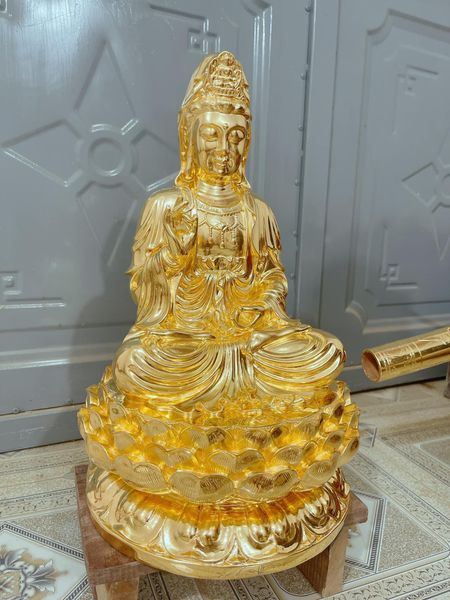 Tượng phật Quan Âm bằng đồng dát vàng 24k  cao 47cm ngang 28cm nặng 9kg