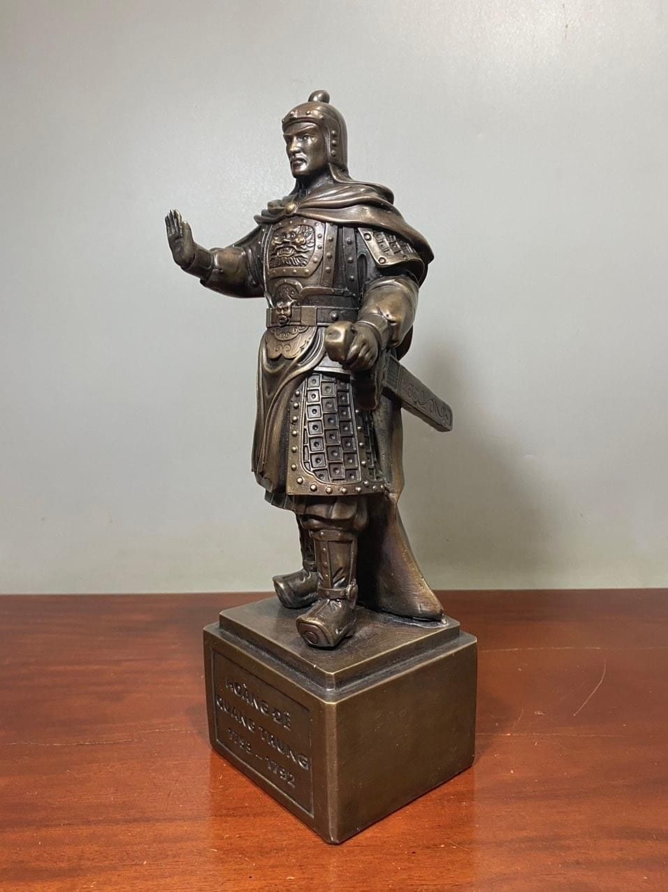 Quang Trung - Nguyễn Huệ