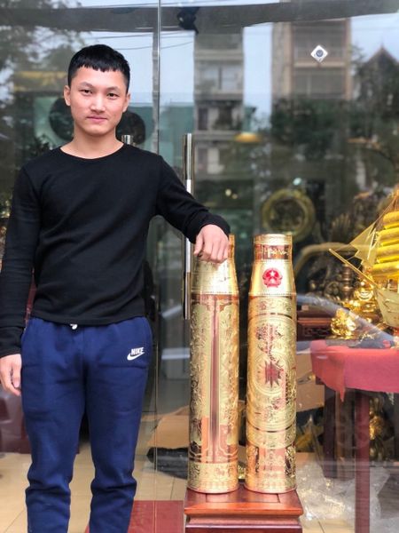 Đôi lọ hoa cát tút ăn mòn 70cm