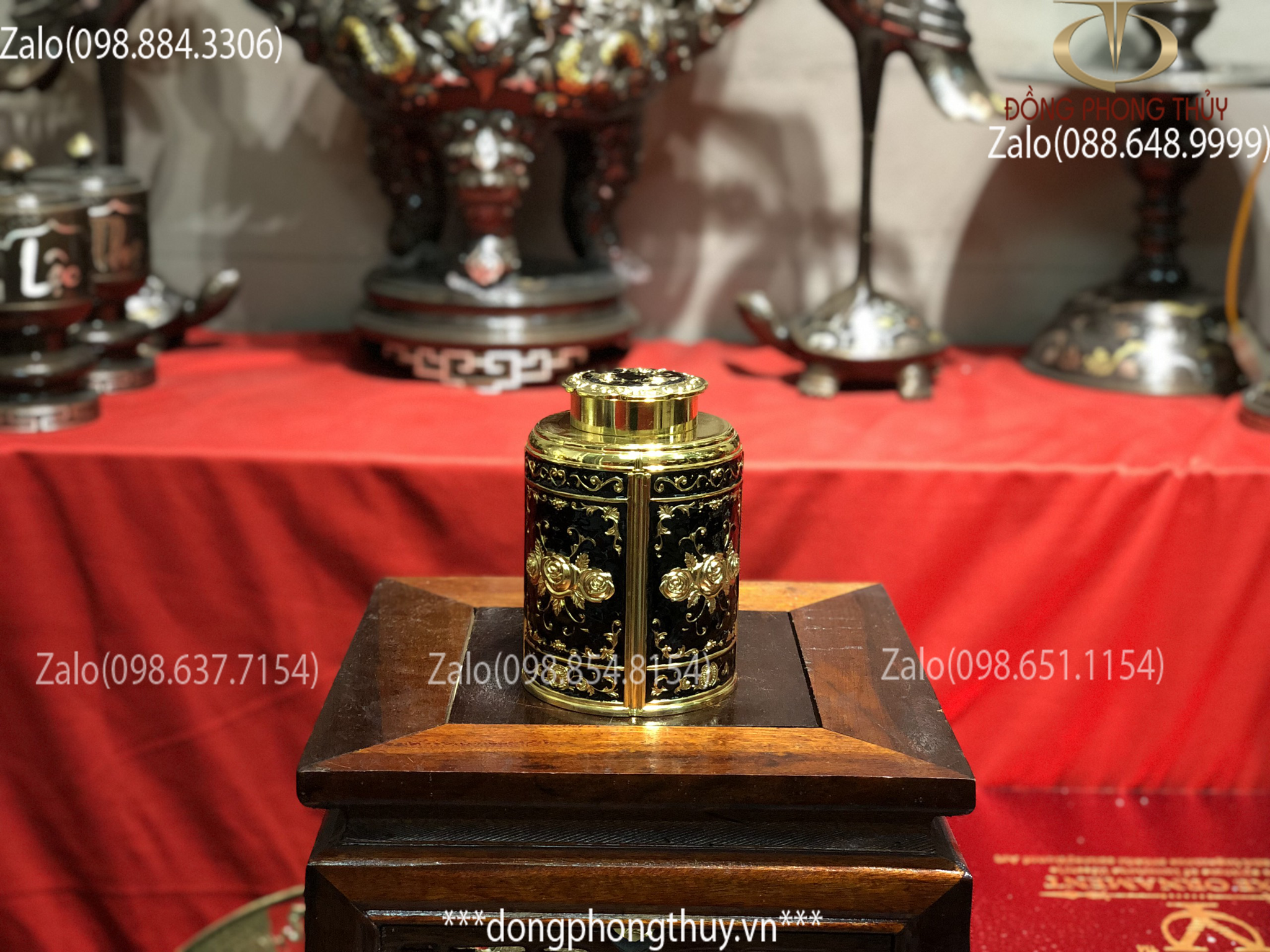 Hộp đựng chè đen vàng