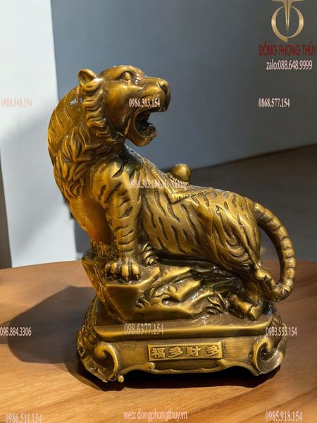 Tượng hổ cao sơn viễn vọng bằng đồng