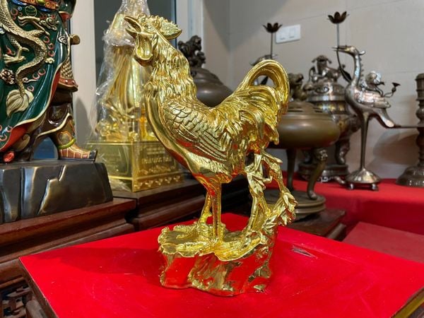 gà phong thủy bằng đồng dát vàng 24k