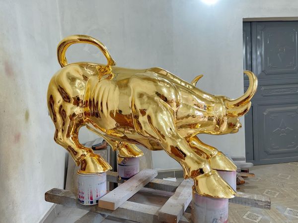 Trâu vàng bằng đồng dát vàng 24k cỡ đại