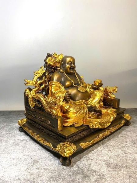 Di lặc bằng đồng dát vàng