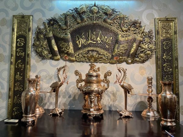 Bộ đỉnh đồng đỏ đầy đủ