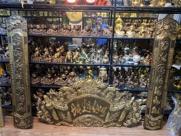 Cuốn thư câu đối bằng đồng 1m55 dày 5zem