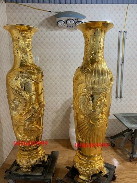 Đôi lộc bình bằng đồng đỏ dát vàng nano 1m2 nặng 150kg