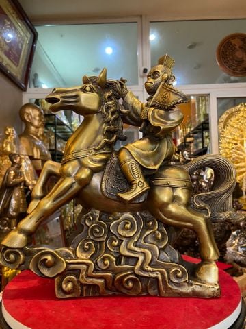 Mã thượng phong hầu bằng đồng cao 36cm