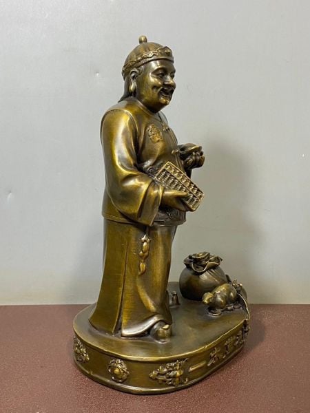 Tượng Quản gia cao 30 nặng 2,5 kg