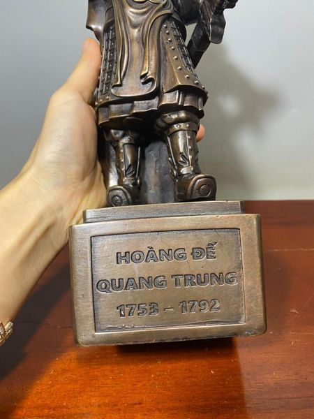 Quang Trung - Nguyễn Huệ