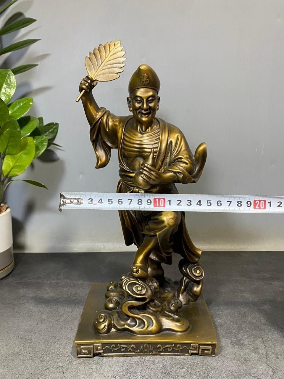 Tượng tế công cao 30cm nặng 4,9kg