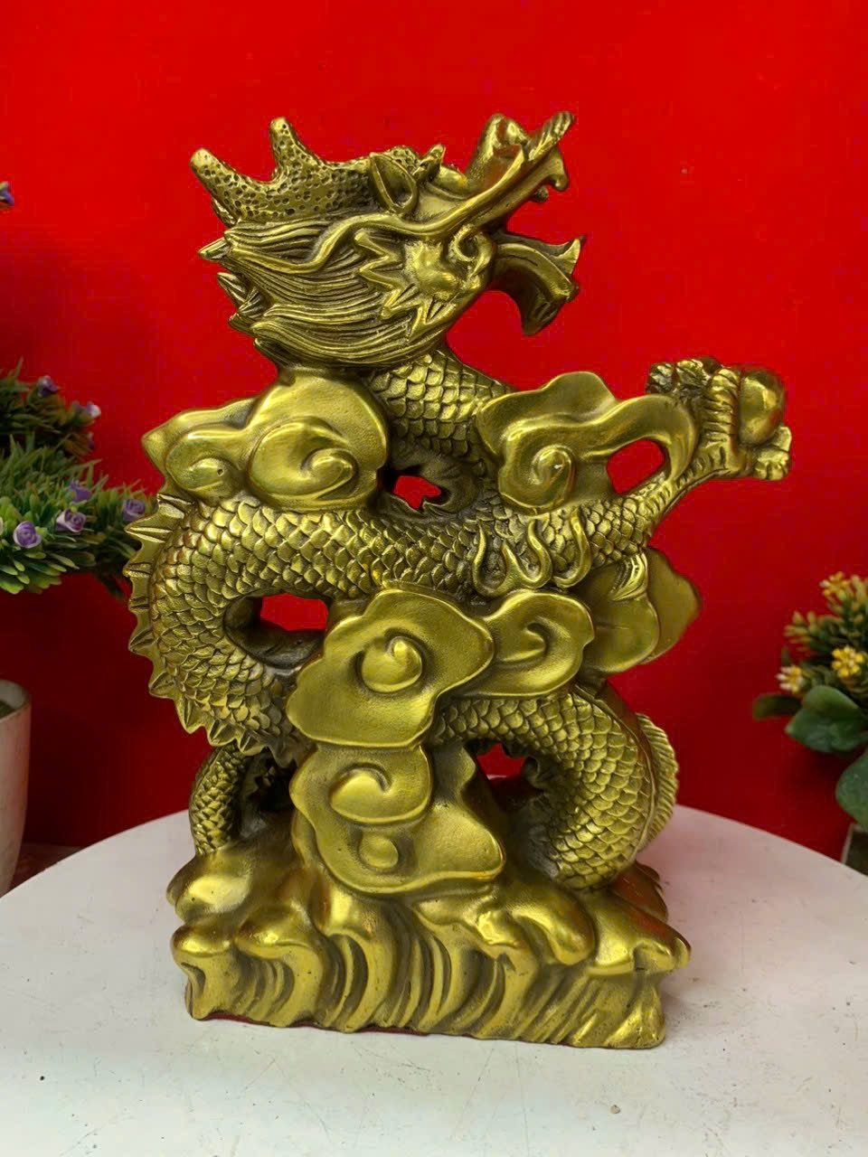 Tượng rồng phong thuỷ bằng đồng đế mây 25*17,5 nặng 2,5kg