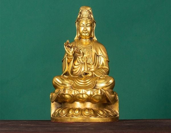Tượng phật quan âm ngồi tự tại tọa đài sen cao 28,5 ngang 16,5 nặng 2,2kg