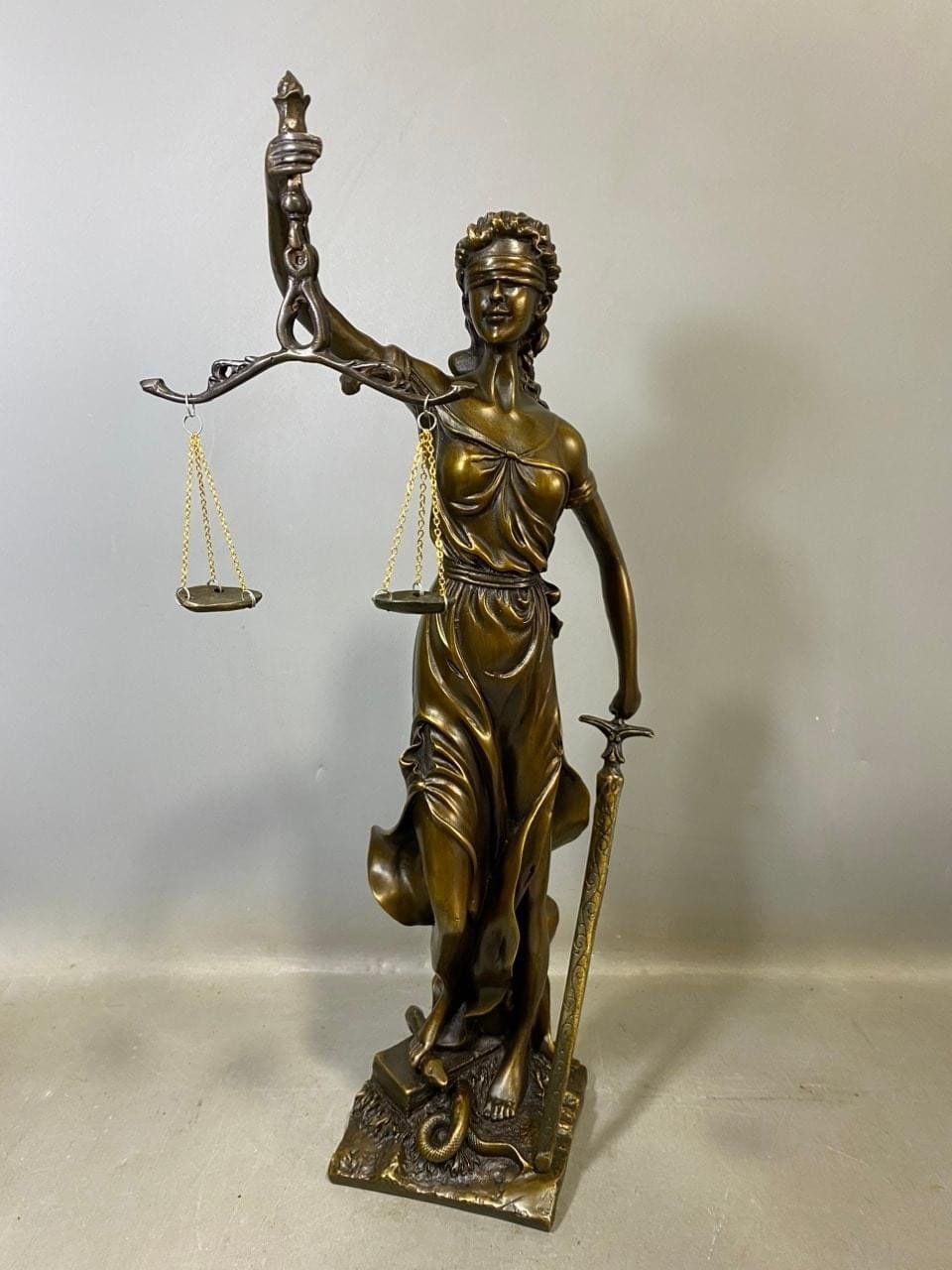 Nữ thần công lý