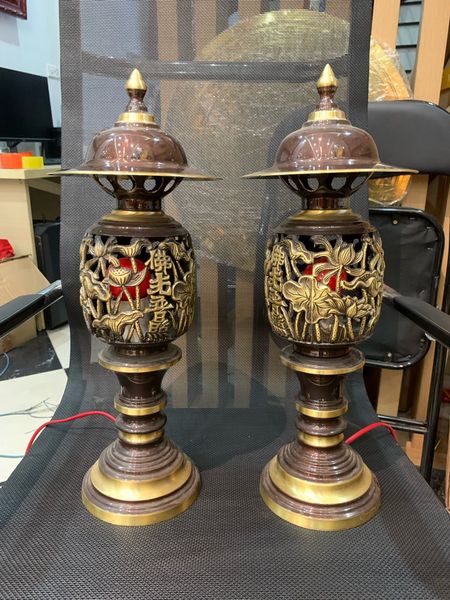 Đèn thờ bằng đồng màu tím đậm 43cm nặng 4kg