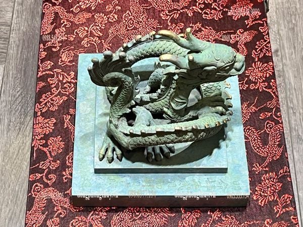 Ấn rồng Hoàng Đế Chi Bảo bằng đồng giả cổ