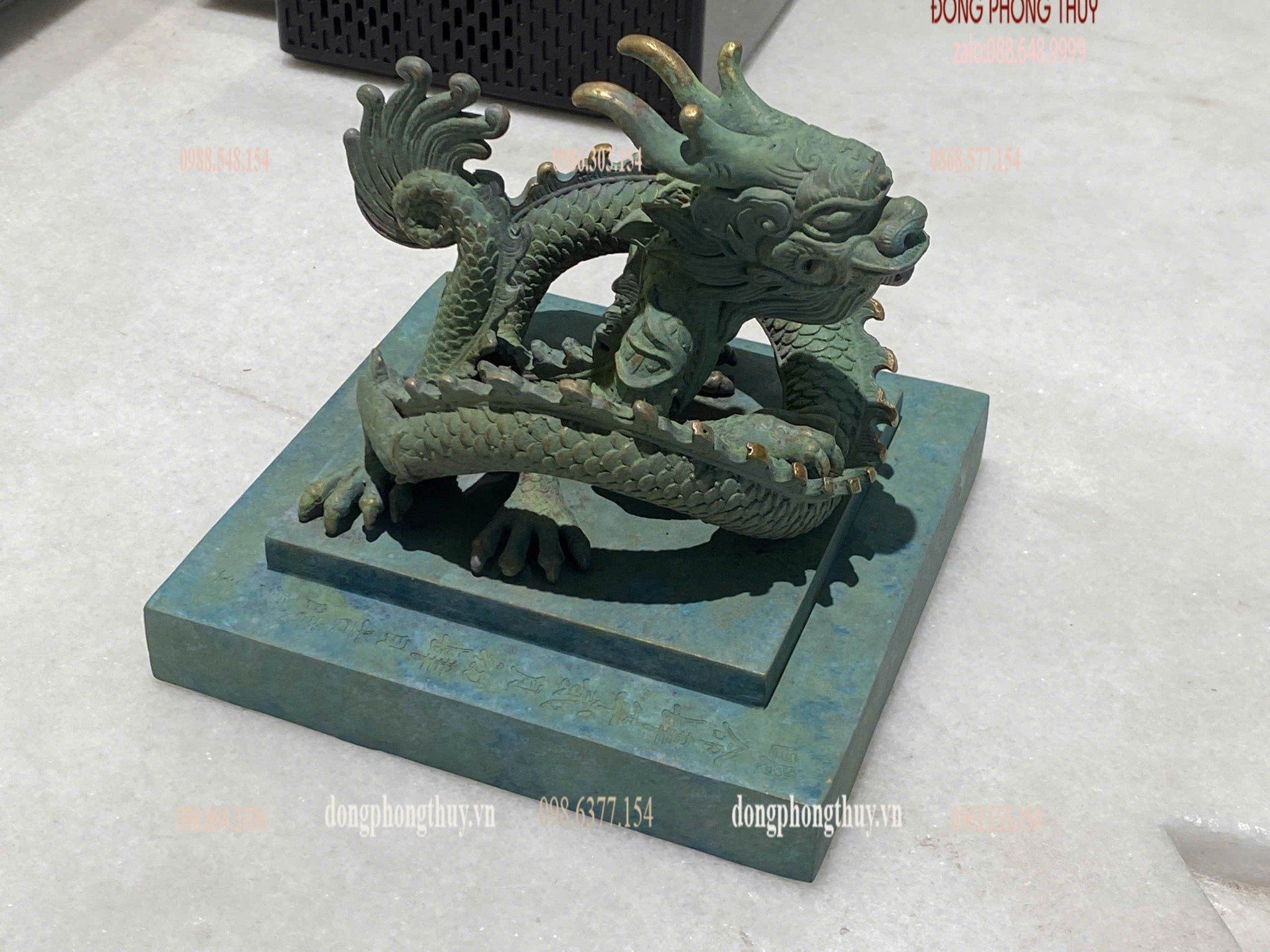 Ấn rồng Hoàng Đế Chi Bảo bằng đồng tem xanh