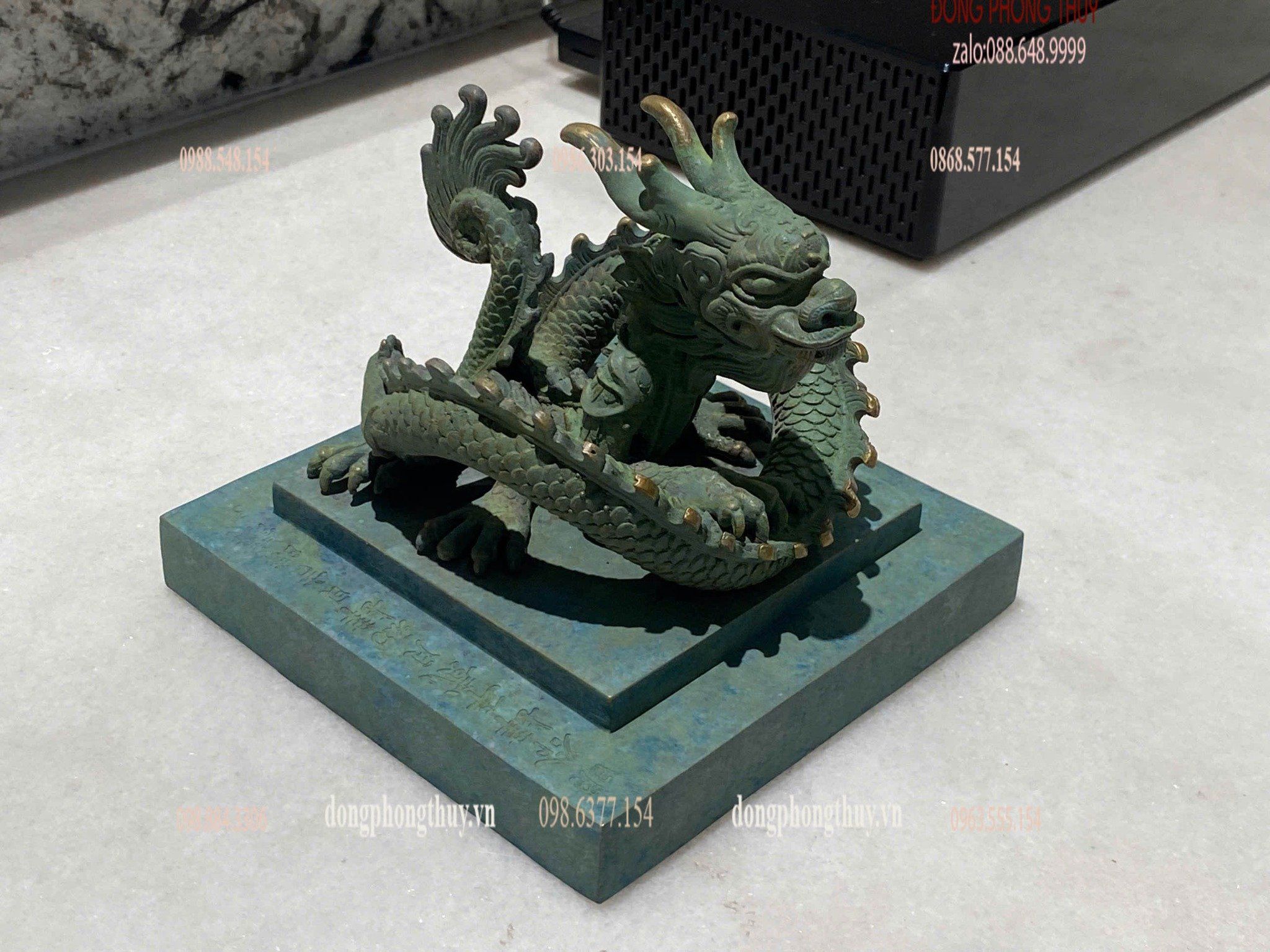 Ấn rồng Hoàng Đế Chi Bảo bằng đồng tem xanh