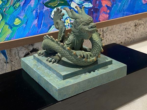 Ấn rồng Hoàng Đế Chi Bảo bằng đồng tem xanh