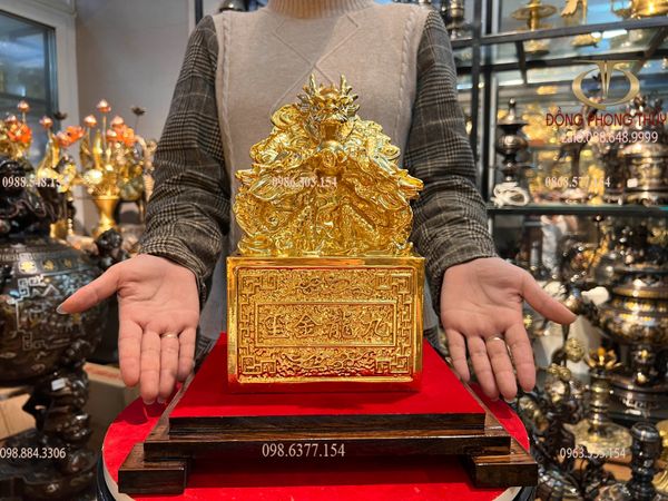 Ấn rồng bằng đồng dát vàng 24k cao 15 ngang 154 nặng 3,5 kg