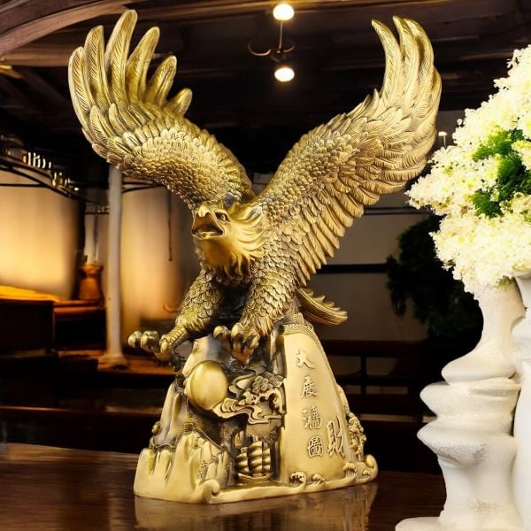 Quà tặng sếp: Tượng đại bàng bằng đồng