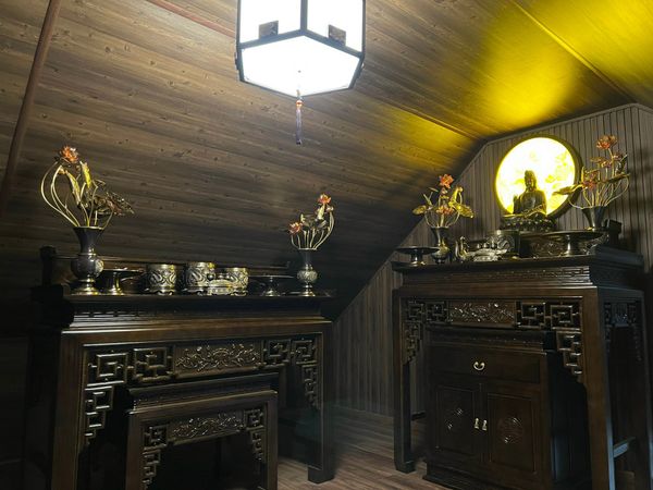 Đồ thờ bằng đồng