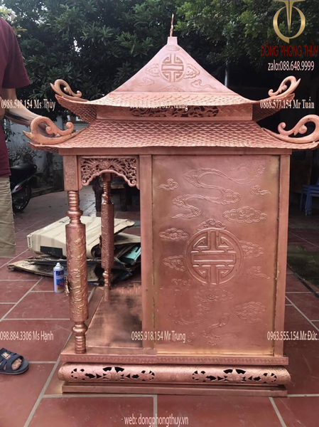 Ban thờ thần tài bằng đồng