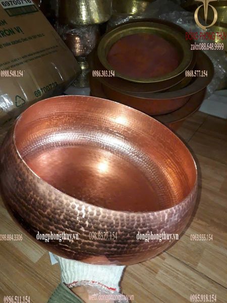 Bát bằng đồng đỏ gò thủ công cao 10 rộng 25 nặng 1,1kg dày 0.9li