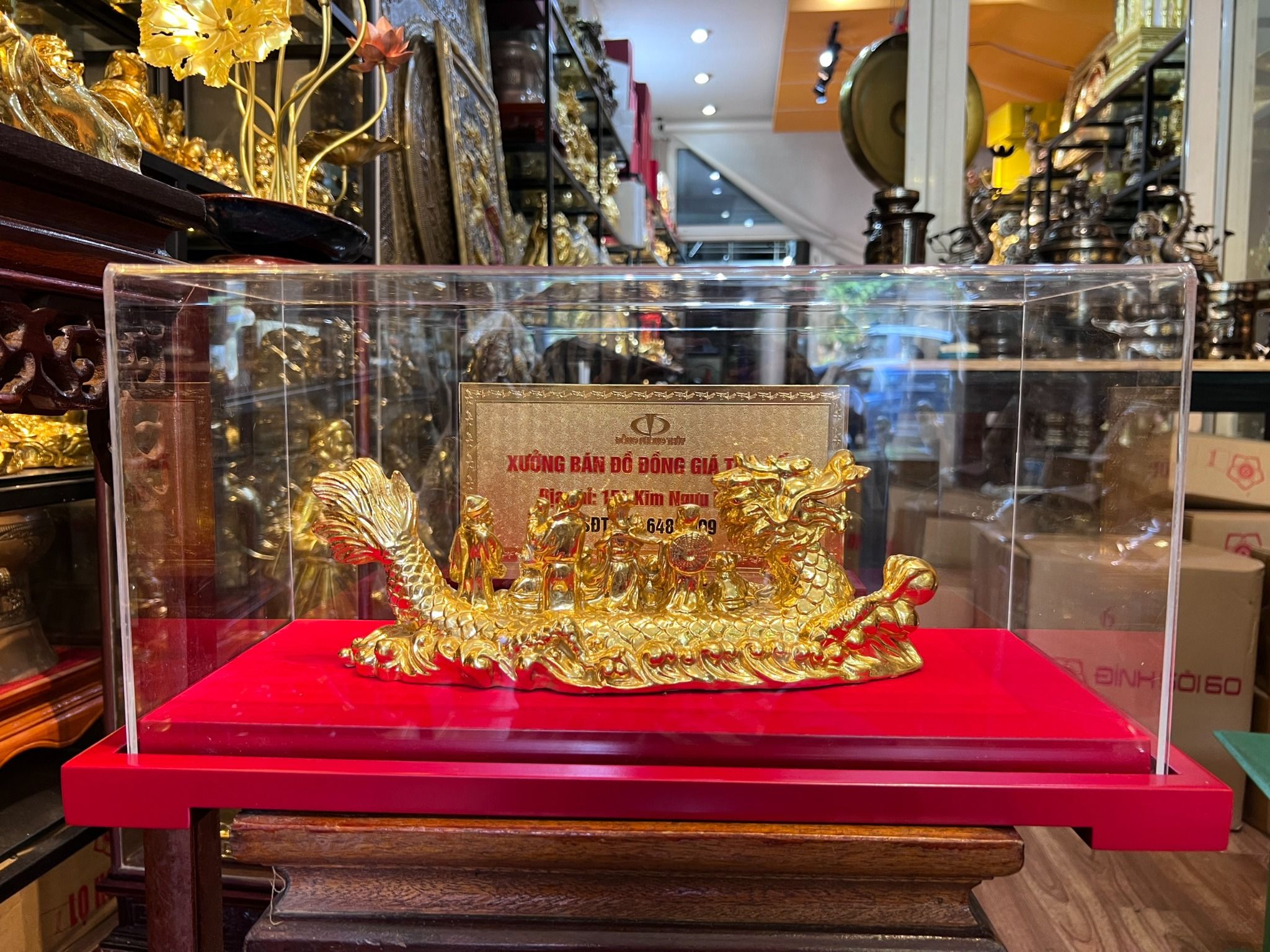 Bát tiên quá hải bằng đồng dát vàng 24k
