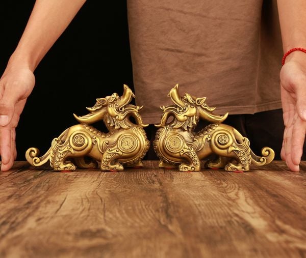 Tỳ hưu phong thủy bằng đồng vẩy tiền 12,5cm