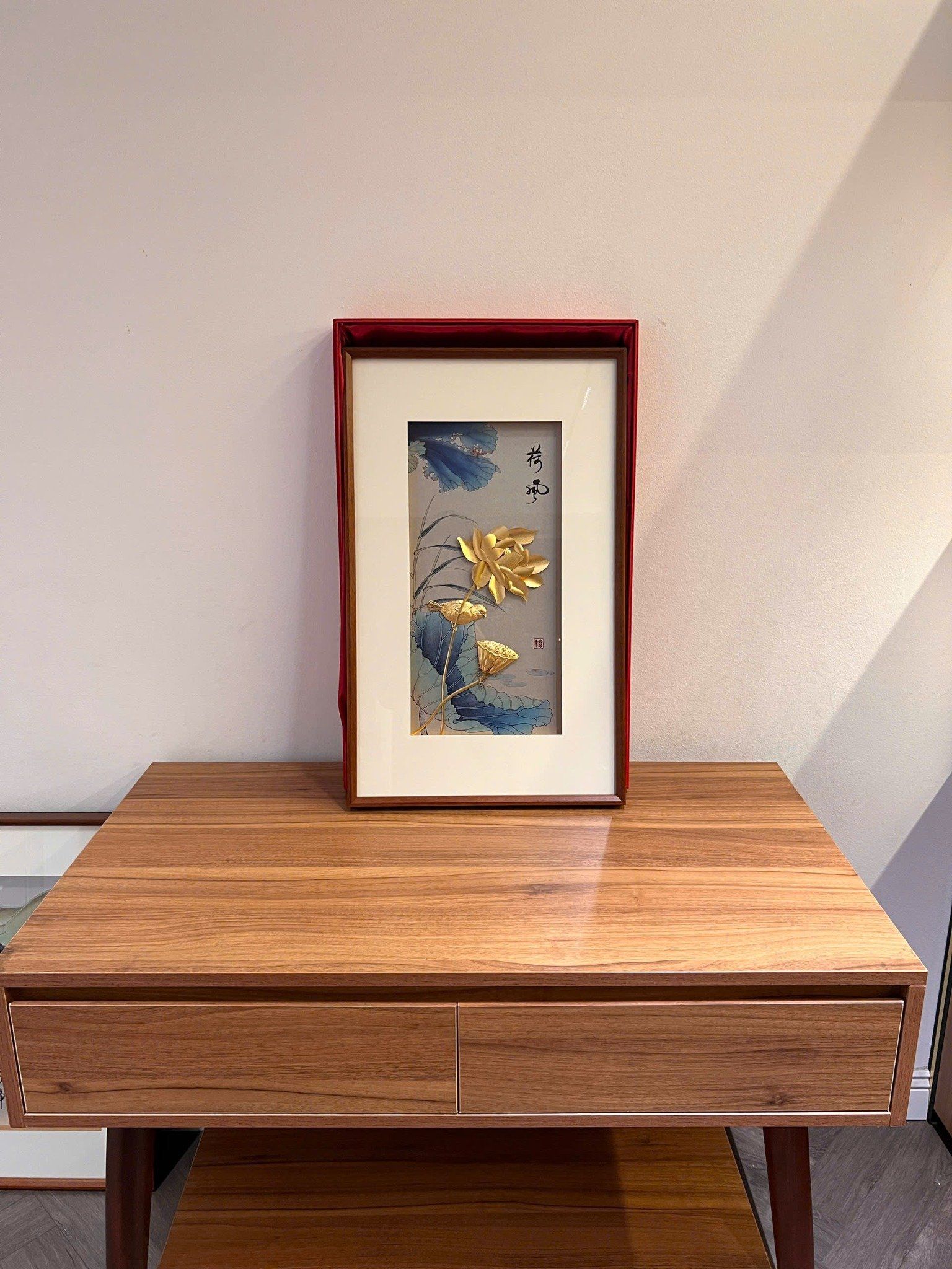 Tranh hoa sen mạ vàng 24k - Kim Liên Tước Vũ 40x65cm