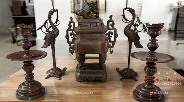 Bộ đỉnh đồng - bộ ngũ sự dáng cổ mẫu cổ