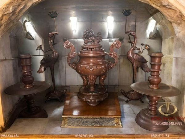 Bộ đỉnh đồng - bộ ngũ sự dáng cổ mẫu cổ