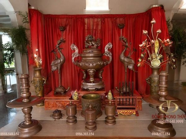 Bộ đỉnh đồng - bộ ngũ sự dáng cổ mẫu cổ
