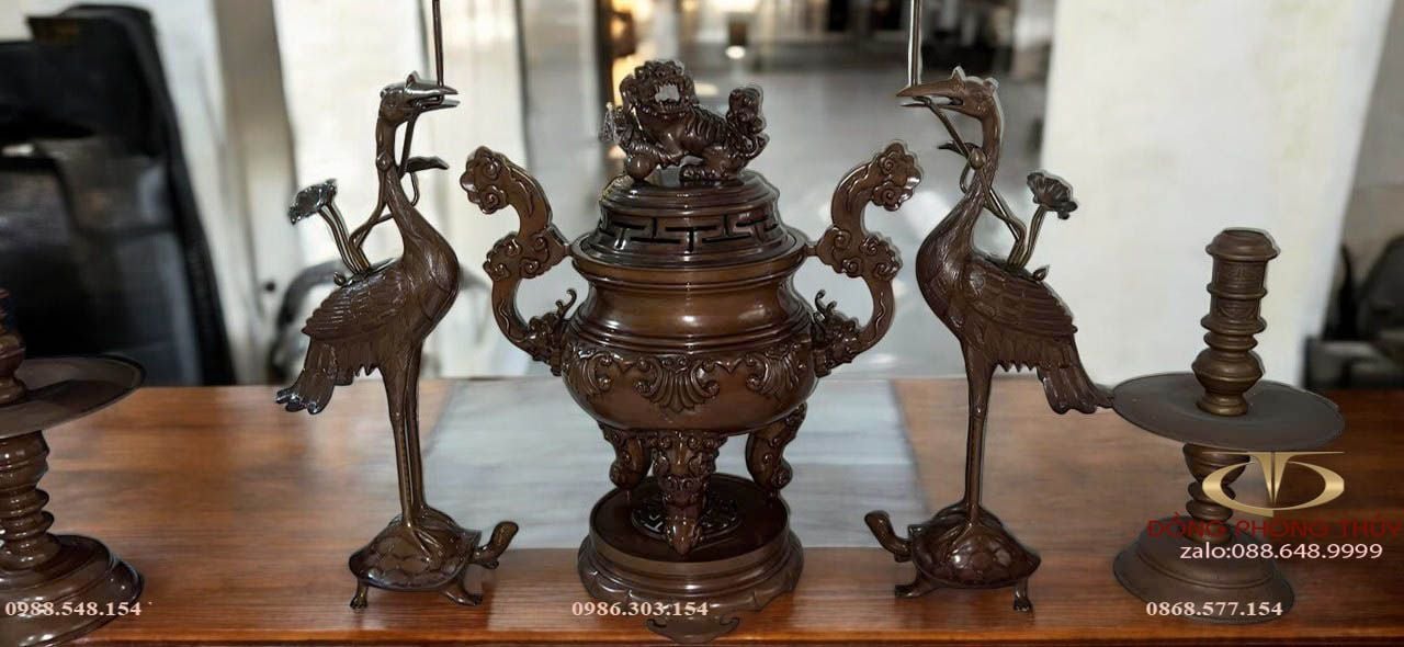 Bộ đỉnh đồng - bộ ngũ sự dáng cổ mẫu cổ