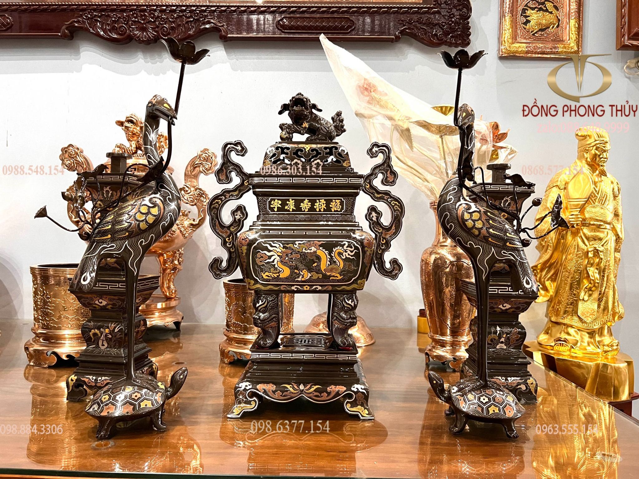 Bộ đỉnh đồng vuông khảm ngũ sắc dáng cổ