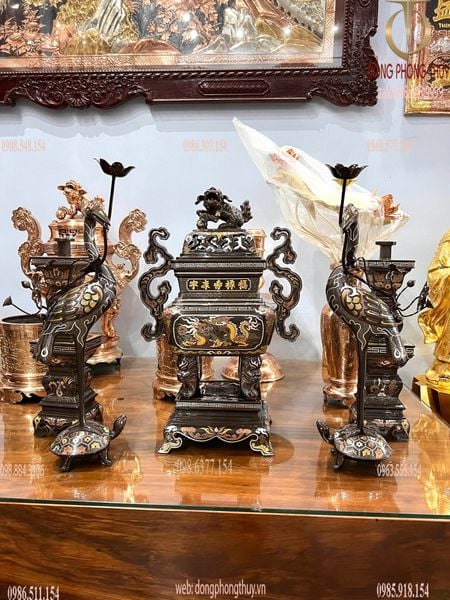 Bộ đỉnh đồng vuông khảm ngũ sắc dáng cổ