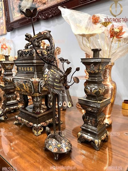 Bộ đỉnh đồng vuông khảm ngũ sắc dáng cổ