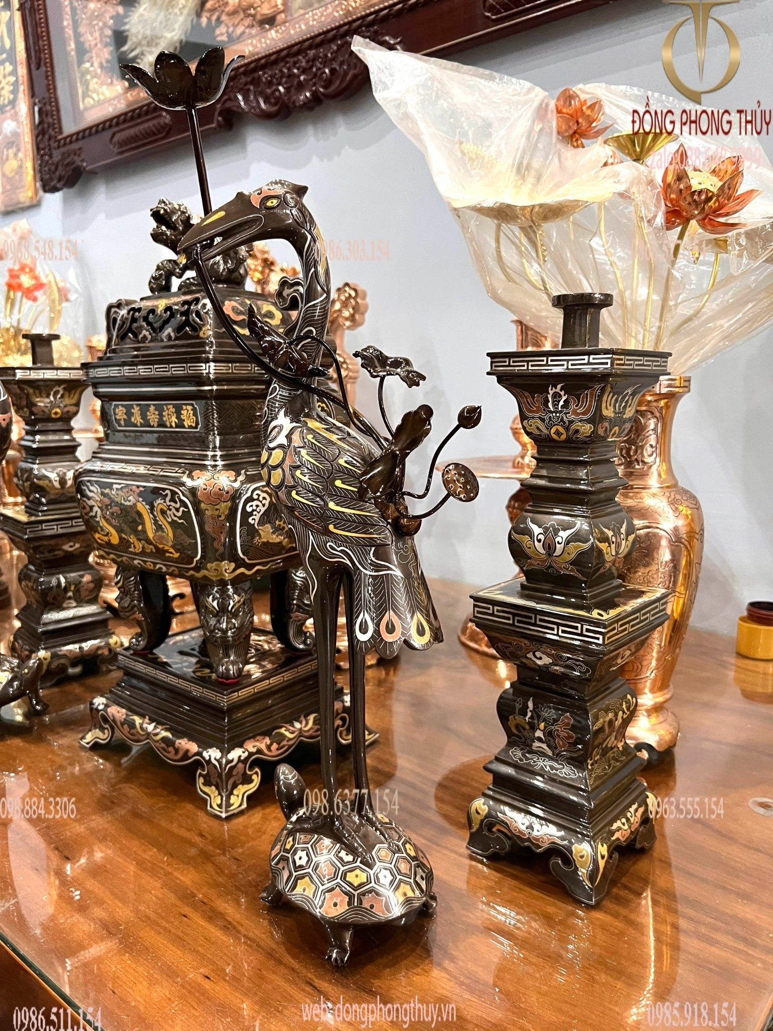 Bộ đỉnh đồng vuông khảm ngũ sắc dáng cổ