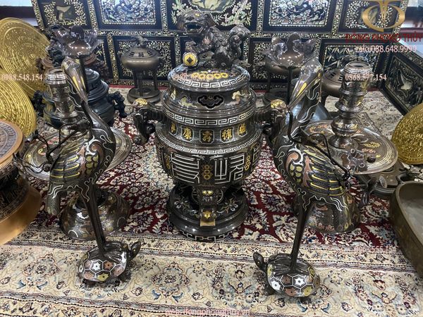 Bộ đỉnh đồng ngũ sự Tai Cui chữ Triện khảm ngũ sắc hạc nghênh