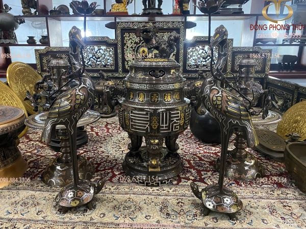 Bộ đỉnh đồng ngũ sự Tai Cui chữ Triện khảm ngũ sắc hạc nghênh
