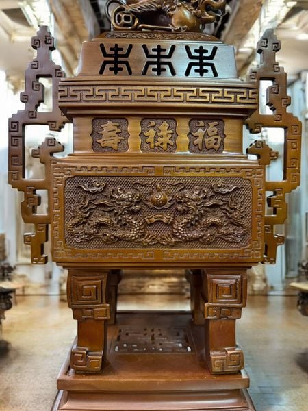 Bộ đỉnh đồng vuông màu cổ cao 63cm