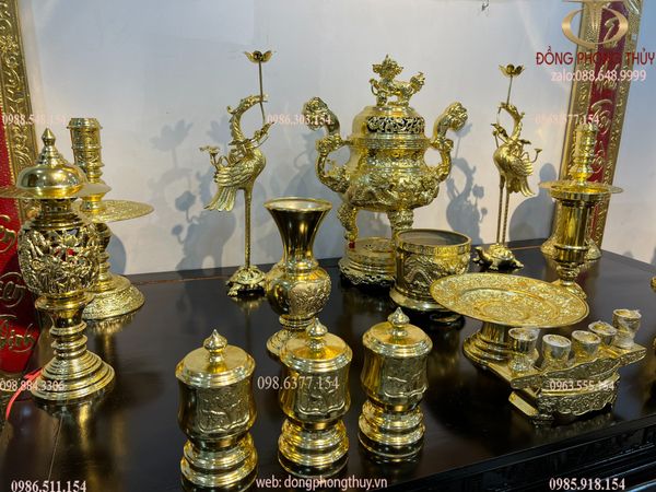 Bộ đồ thờ bằng đồng đầy đủ dát vàng nano