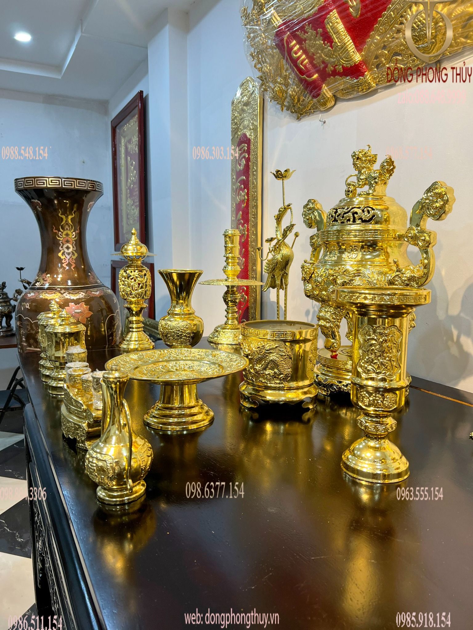Bộ đồ thờ dát vàng