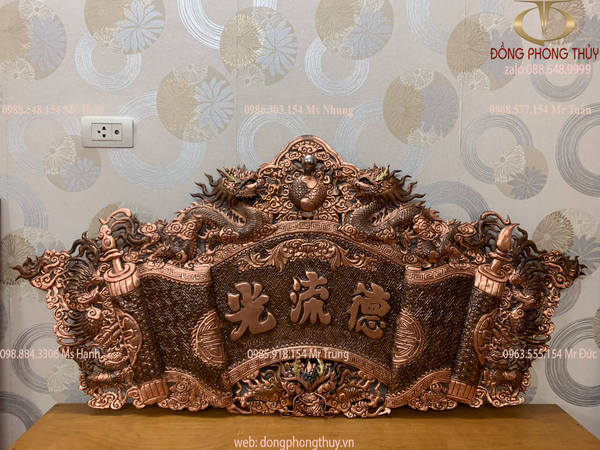 Cuốn thư câu đối 1m35 đồng đỏ có sừng và râu