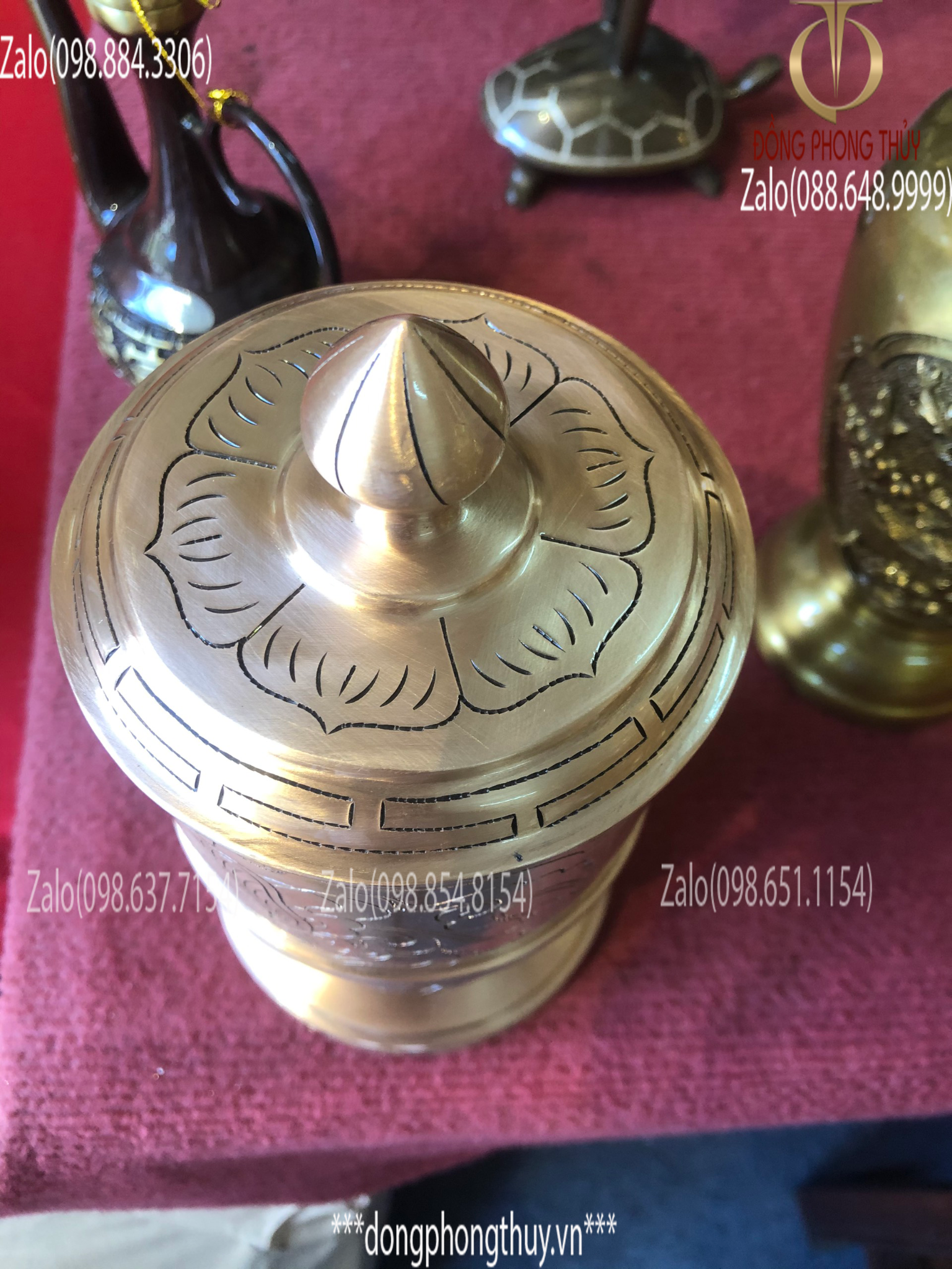 Bộ đài thờ bằng đồng đỏ cao 20cm ngang 10cm nặng 5,5kg