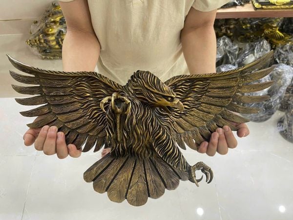Quà tặng sếp: Tượng Đại bàng treo tường ngang 60 nặng 9kg
