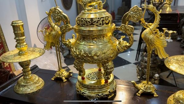 Bộ ngũ sự 60 dát vàng