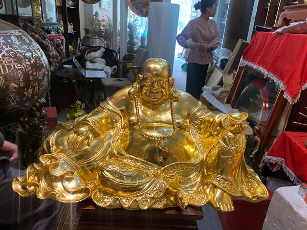 TƯỢNG PHẬT DI LẶC BẰNG ĐỒNG DÁT VÀNG 24K CAO 32 NGANG 63 NẶNG 23,5KG