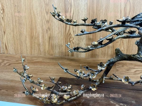 Cành mai bằng đồng cao 34 ngang 80 nặng 5,8kg